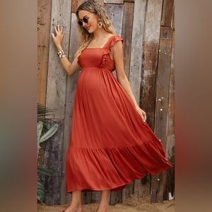 Maternity tie in the back ruffle trim dress size M